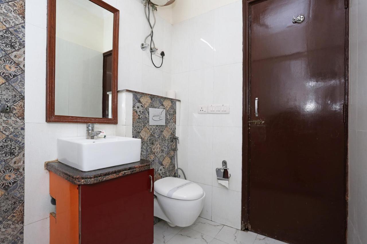 Capital O 5331 Zara Grand New Delhi Exterior photo